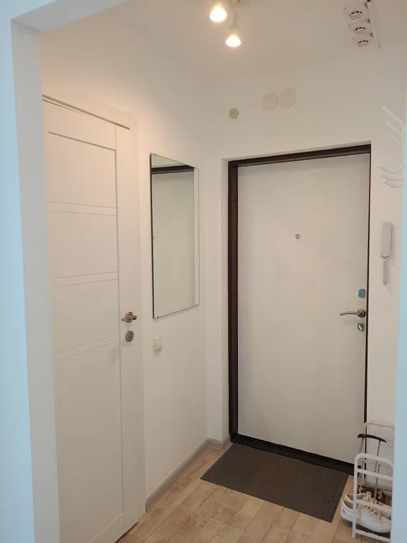 Новая студия вблизи Столбов и зоопарка