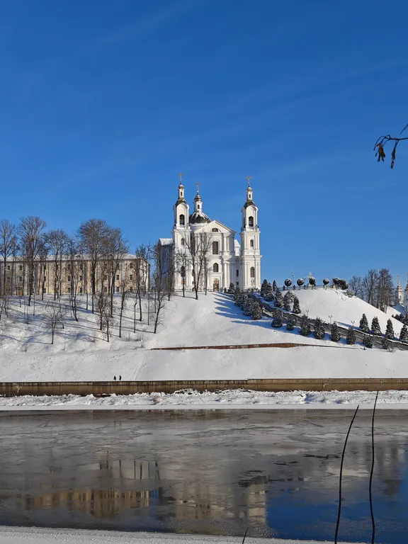 Современная однокомнатная квартира на набережной Двины — аренда посуточно в Витебск
