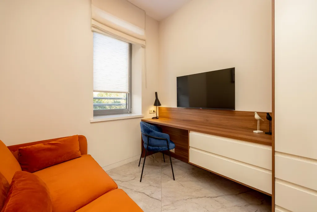 Дизайнерская квартира с террасой, бассейном и видом на море