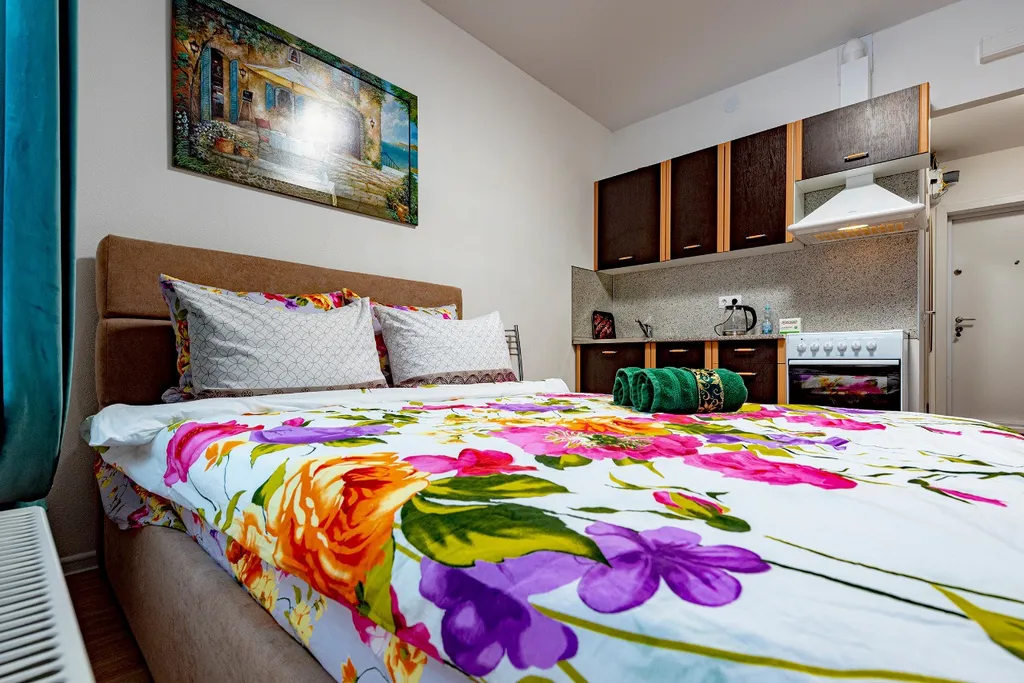 Рядом с метро Саларьево