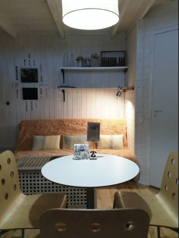 Эколофт с теннисным кортом недалеко от реки Москвы с сауной, камином