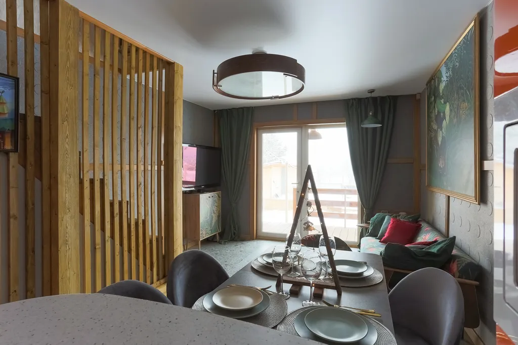 Коттедж Апартамент в стиле Pop-art с видом на бассейн — Пеники