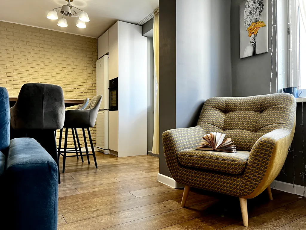 Стильная уютная евро-двушка недалеко от центра травматологии