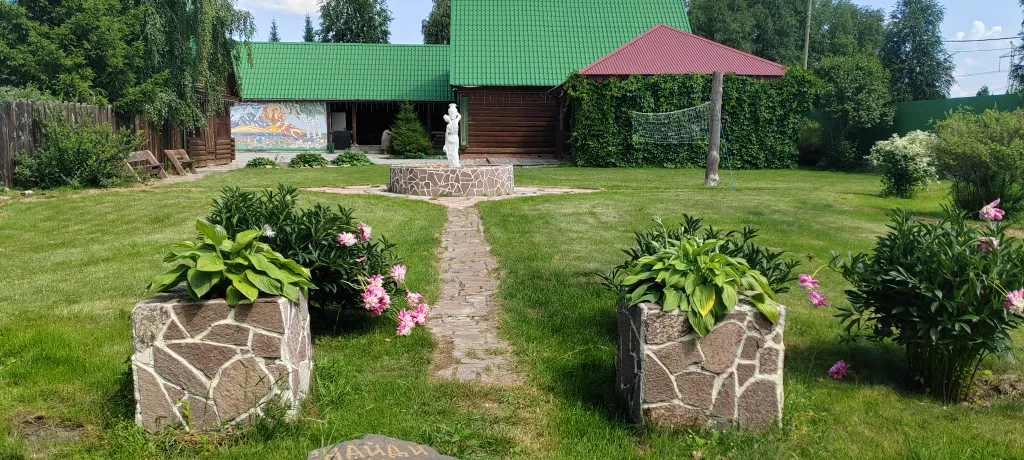 Коттедж возле горячих источников до 25 человек