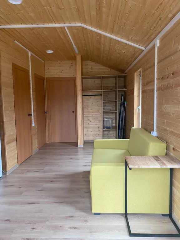 Уютный дом c садом у горной реки