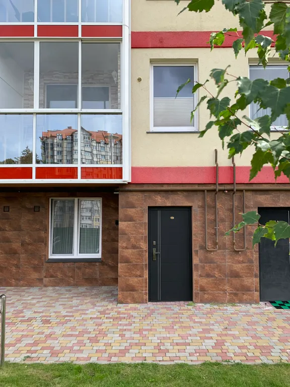 Апартаменты у озера и леса.