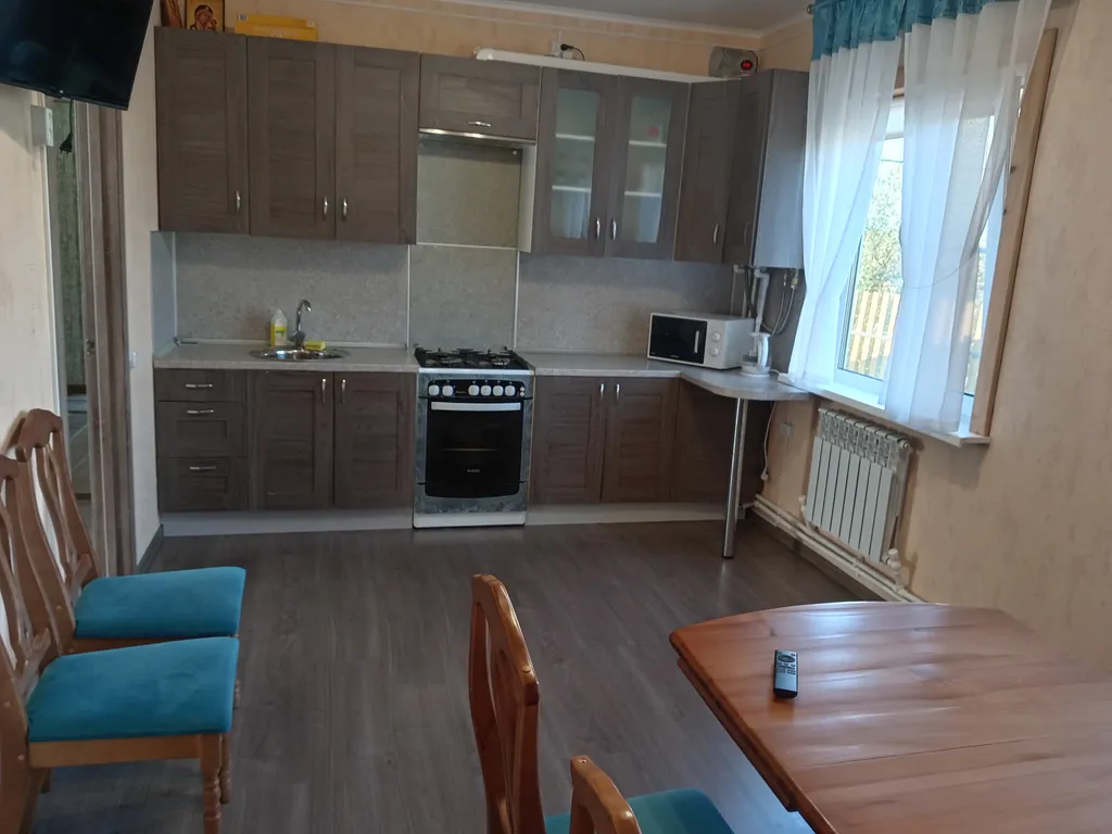 Уютный домик на окраине города Переславля