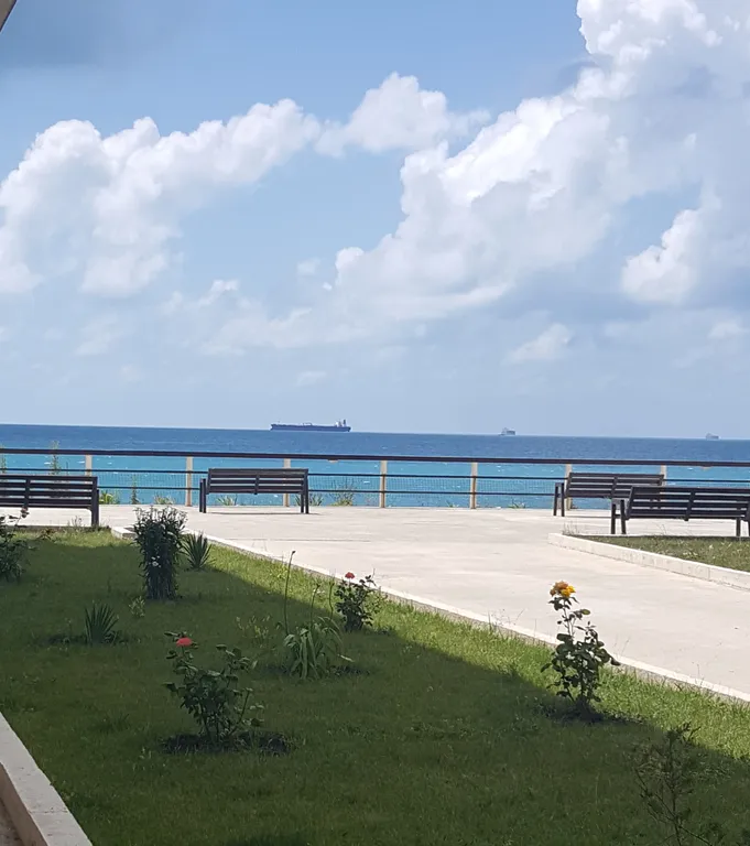 1-комнатная квартира с видом на море