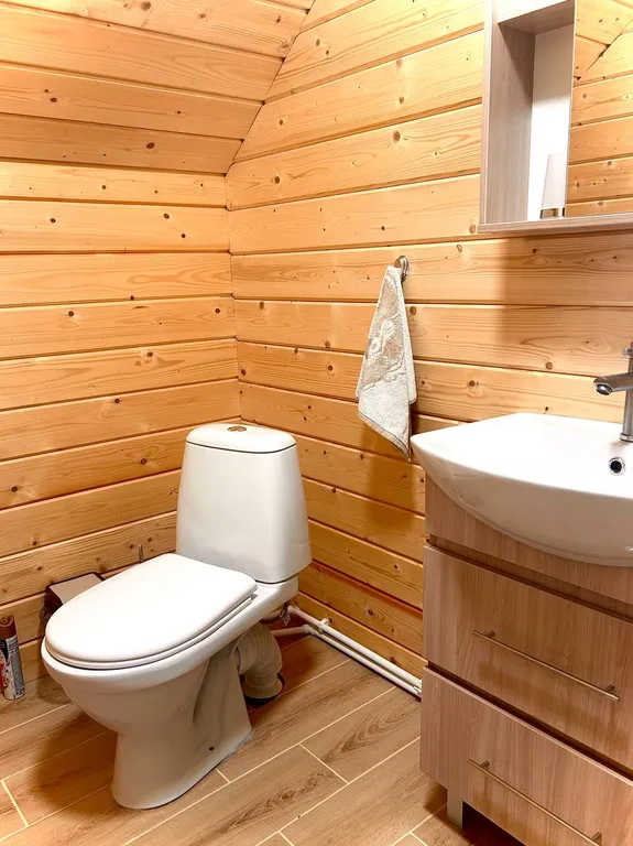 Уютный уголок у леса