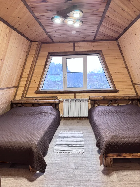 Большой дом с верандой