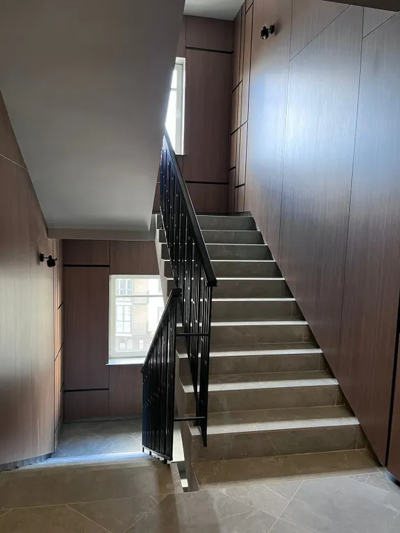 Центр города, квартира на набережной у Рыбной деревни