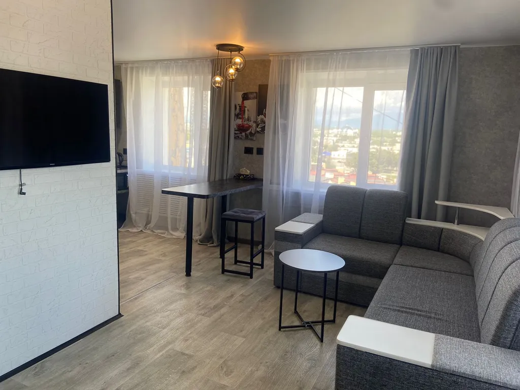 Уютная квартира на красной линии города с видом на вулканы