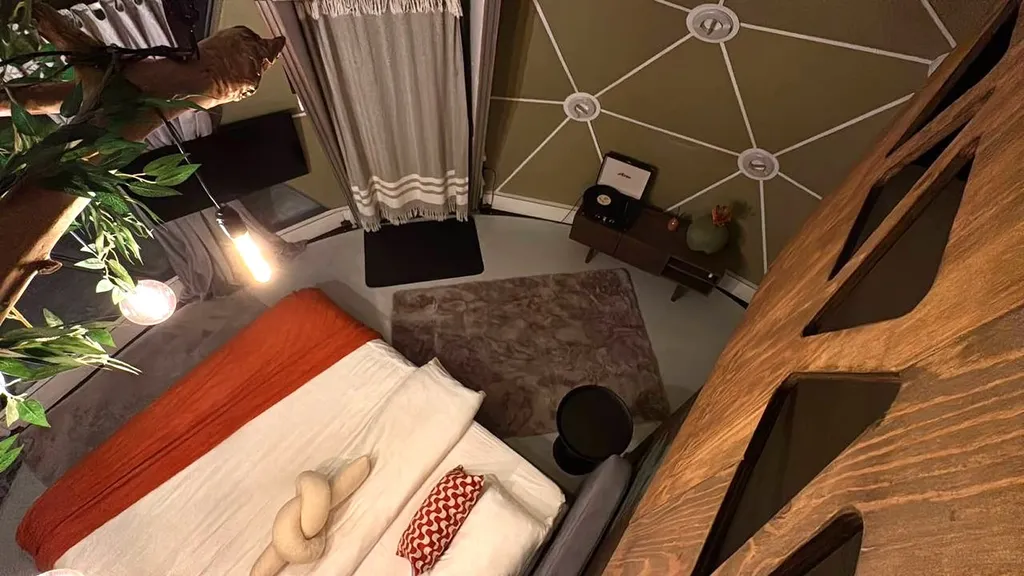 Коттедж Купольный дом «WOOD» на 4 гостя — Шерегеш