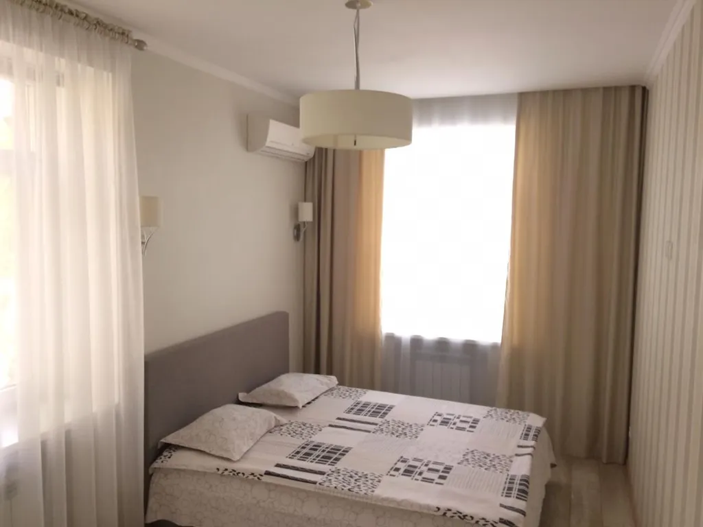 Круглосуточная вода, самый центр, 2 ком