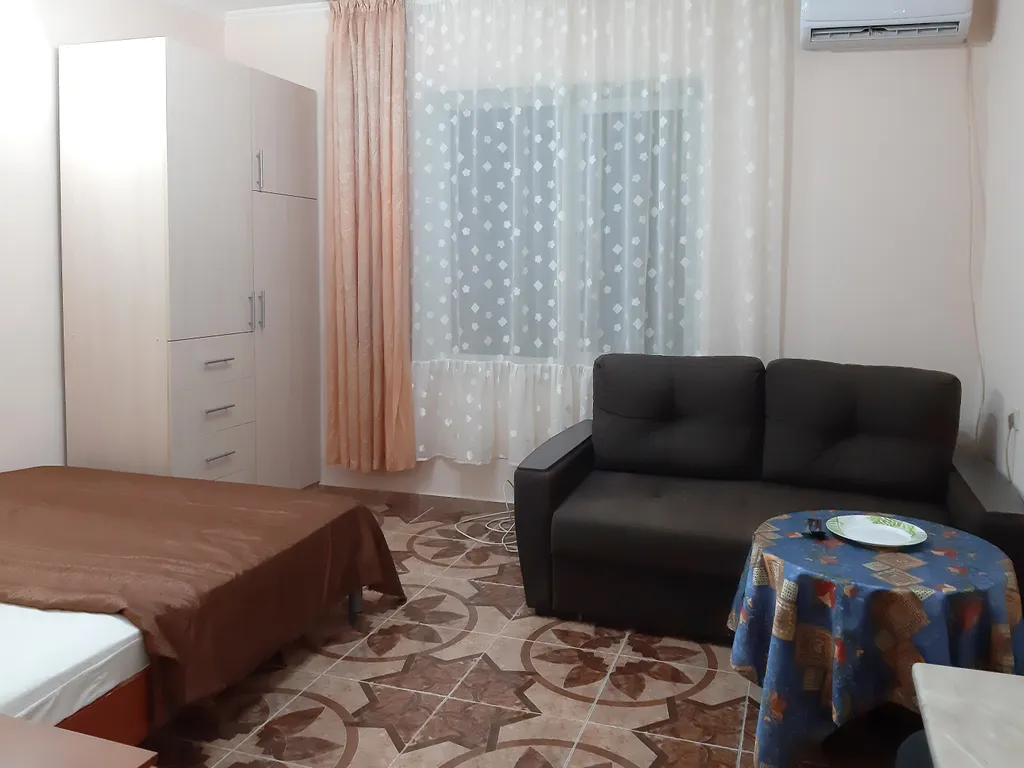 Квартира Квартира Студия на Тюльпанов — Сириус