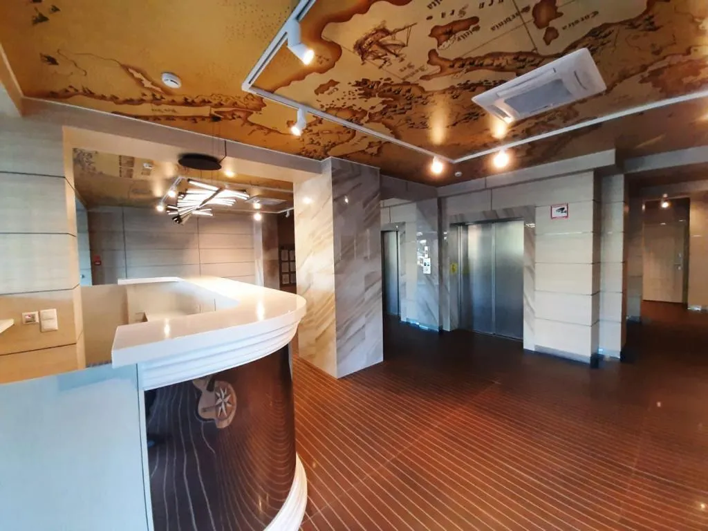 Апартамент с видом на море и горы