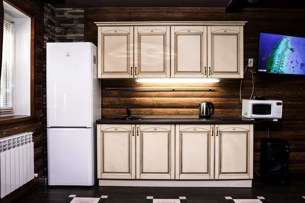 Дом в лесу с бассейном и баней