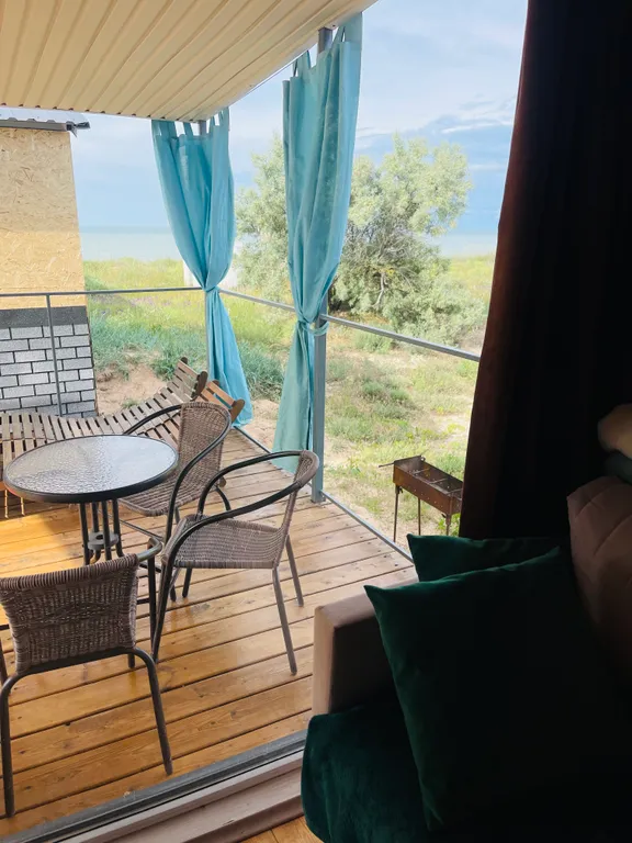 Дом на берегу Азовского моря