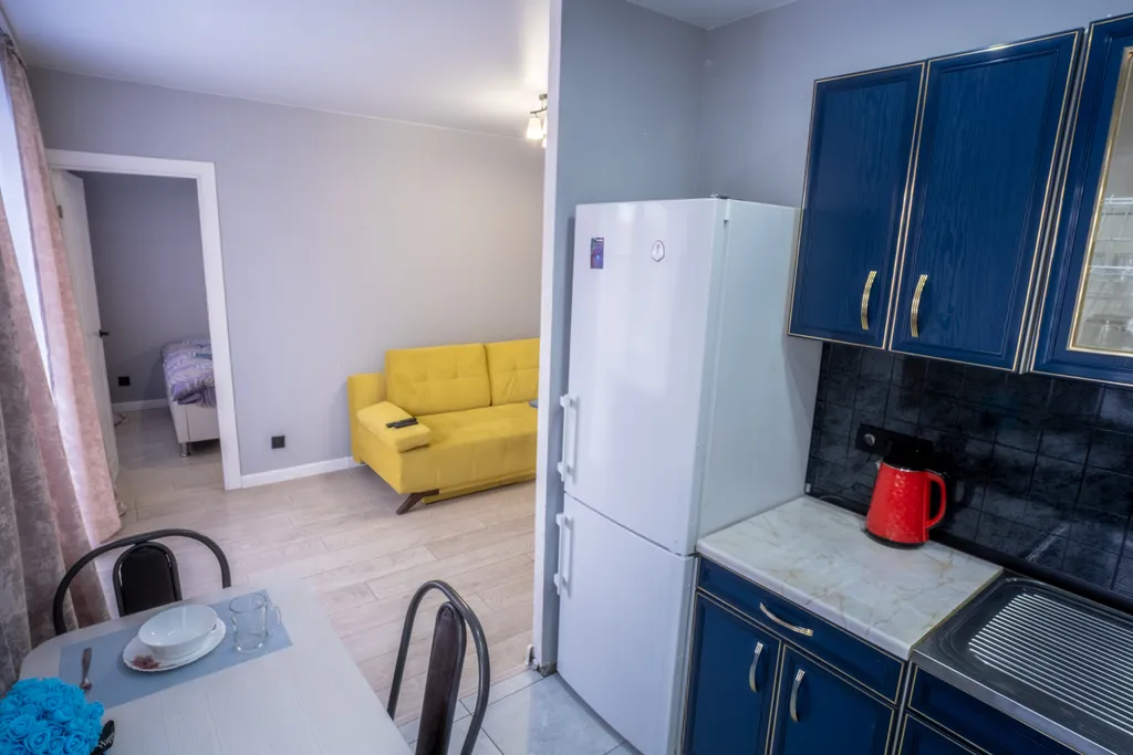 Евротрешка рядом с парком