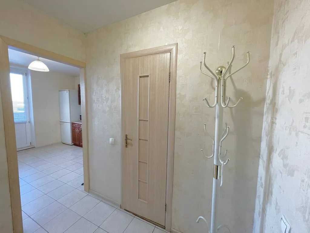 Апартаменты комфорт в центре с дополнительным диваном рядом с ОКБ