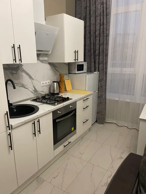 Студия с видом на море