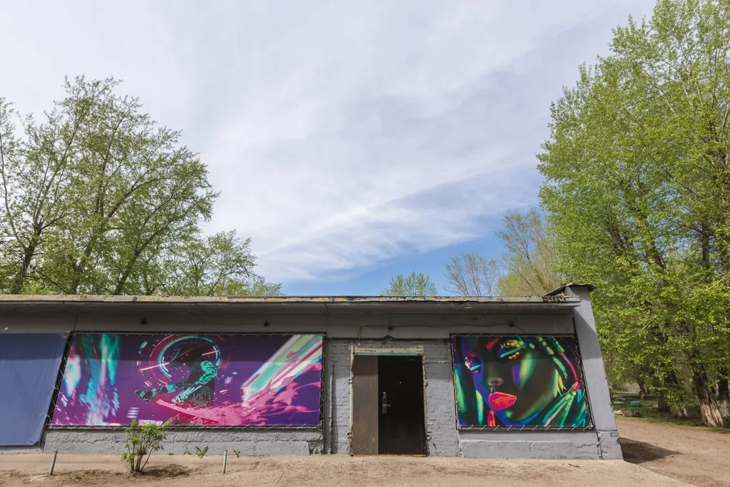 Квартира в стиле Лофт для вечеринки с караоке и x-box