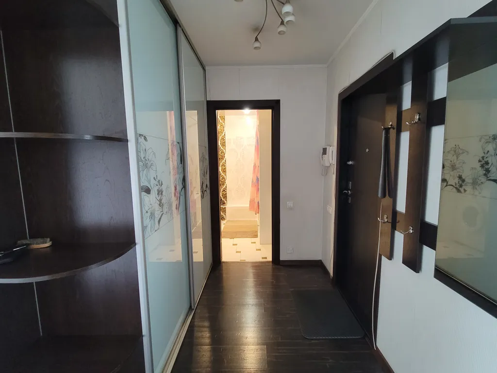 Квартира 2-комнатная квартира Home Time Apart для 5 гостей у Луговой площади — Владивосток