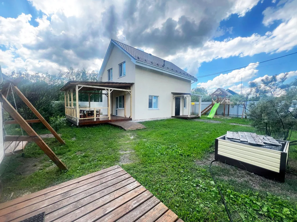 Дом возле горячих источников