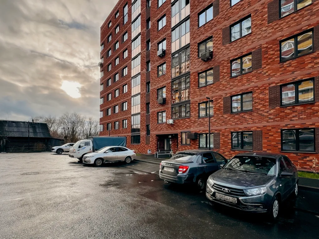 Милeйшaя студия с балконoм в центре гоpодa