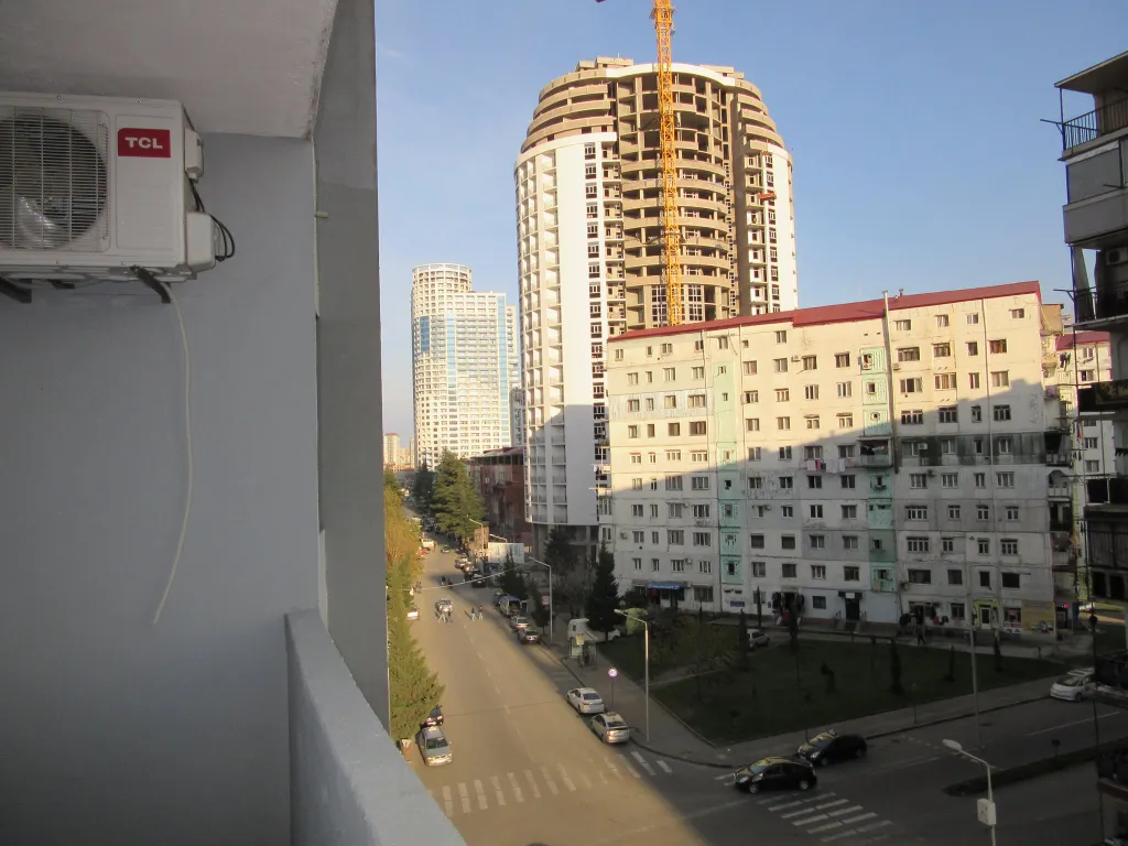 Квартира 1-комнатная Квартира — Батуми