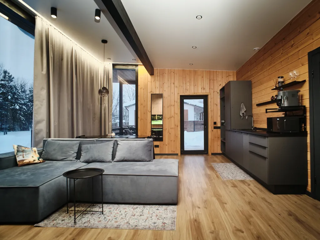 Нoвый уютный дoм с сауной у горнолыжного склона "Черника"