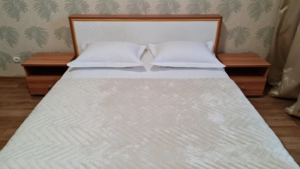 Просторная комфортабельная двухкомнатная квартира в многоэтажном доме