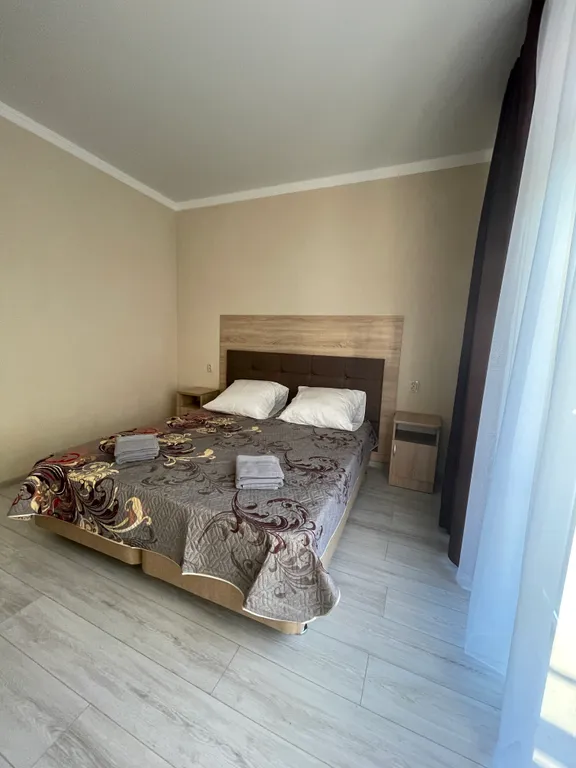 Квартира Трёхместный полулюкс с балконом — аренда посуточно в Джубга