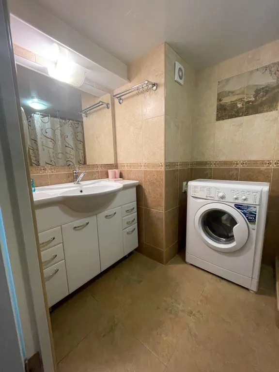 Домик с камином 2-уровневый с кухней у Парка и Цветник