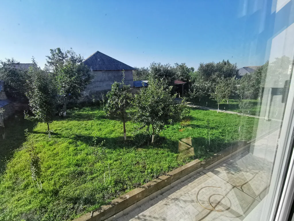 Апартаменты с видом на горы, частный фруктовый сад и беседка