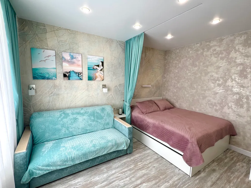 Бирюзовая квартира