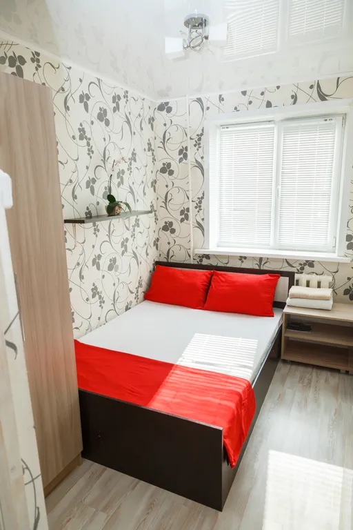 Небольшая двухкомнатная квартира на КПТ