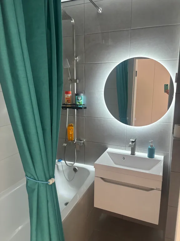 Абсолютно новая, шикарная квартира в центре города