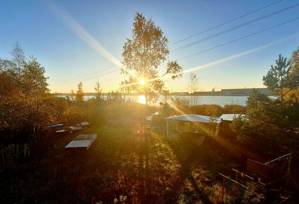 Коттедж Коттедж Успей насладиться зимней сказкой на берегу реки Нева. — им. Морозова