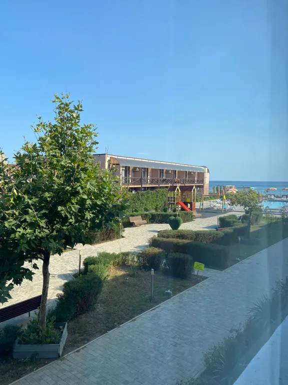 Уютные апартаменты с бассейном на берегу моря