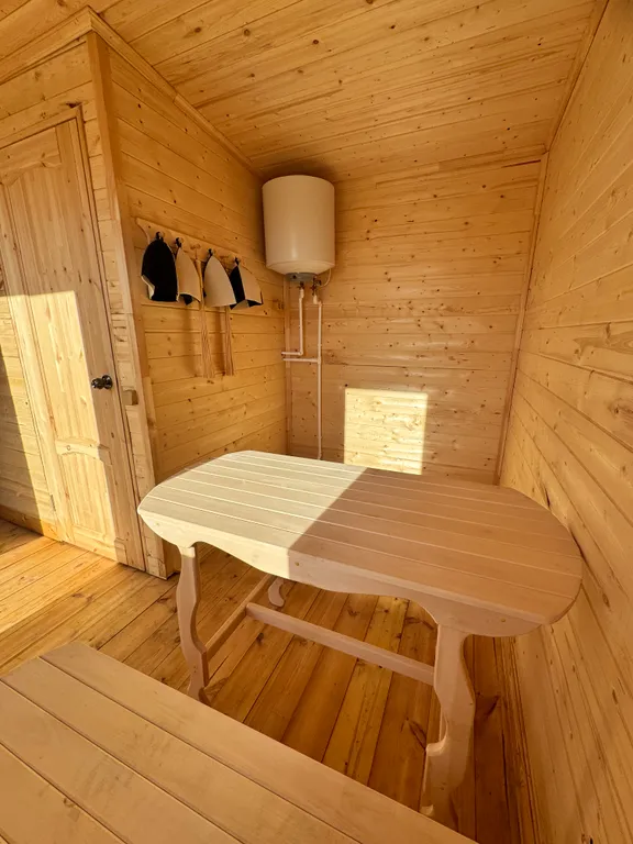 Уютный дом у озера