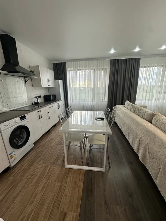 Апартаменты на Академической №79