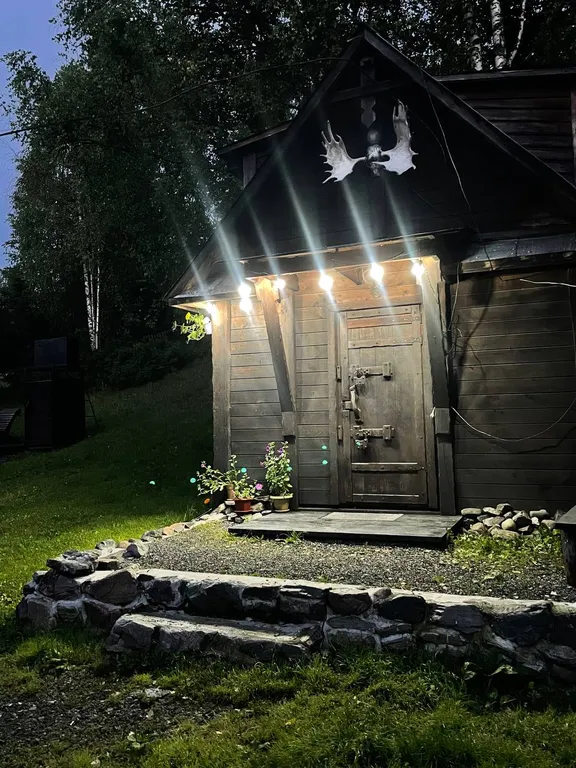 Уютный домик в лесу