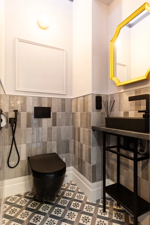 Видовая квартира с балконом на Пяти углах