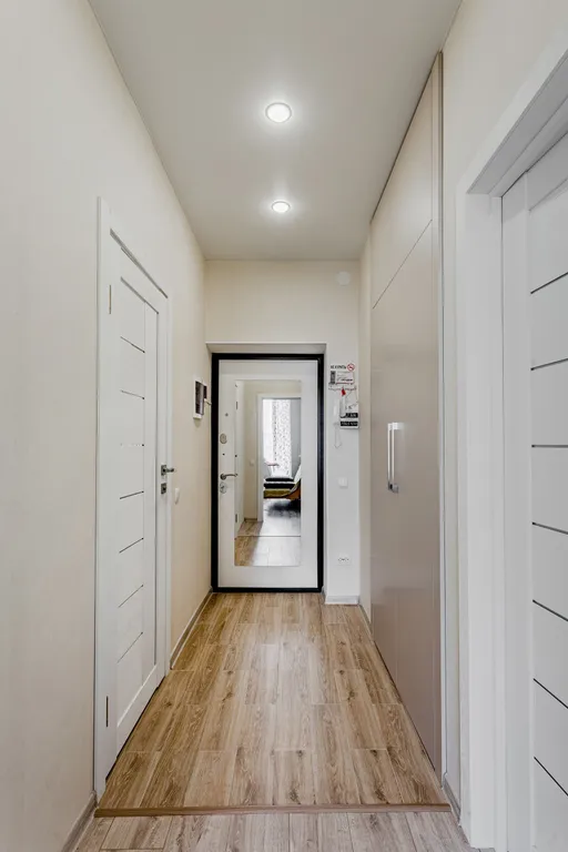 Квартира Yellow sofa (Желтый диван) ApartmentsУютная  квартира в элитном районе — Мирное