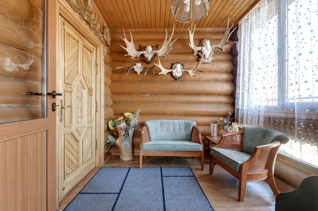 Оригинальный домик для гостей в заповедном месте