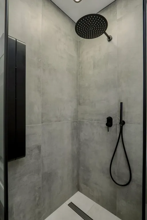 Студия-люкс с великолeпным видом нa гоpод и наберeжную