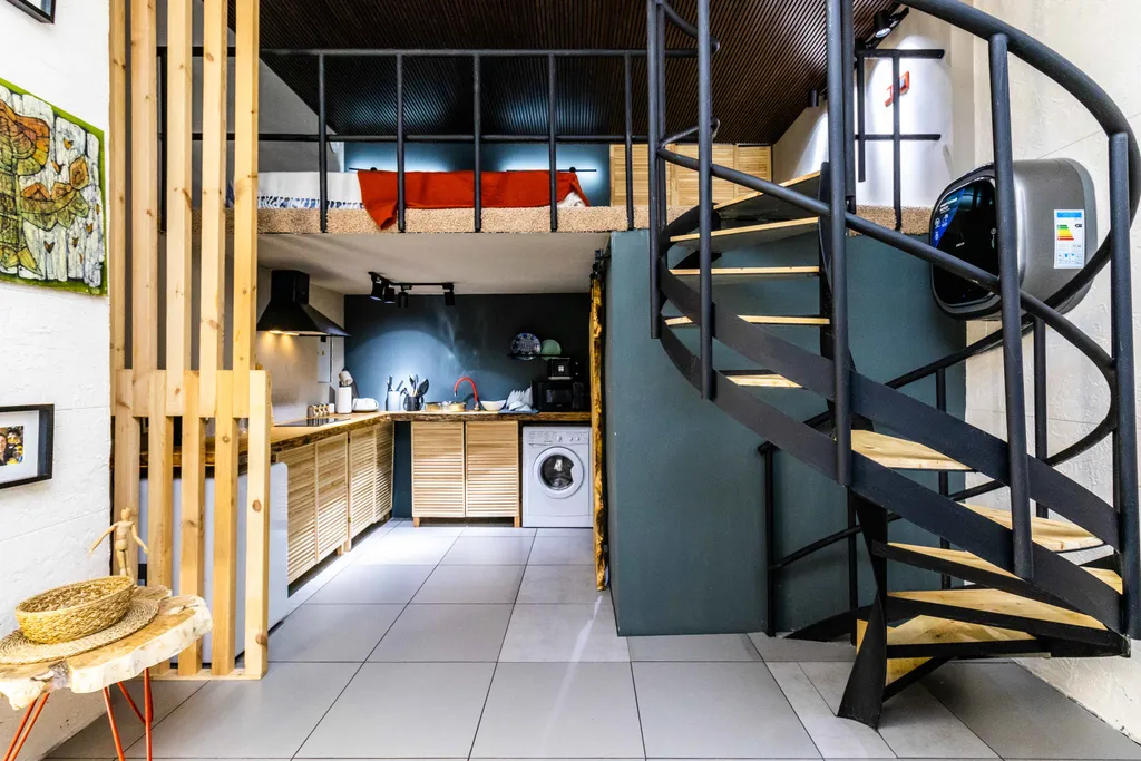 Двухуровневая лофт-студия