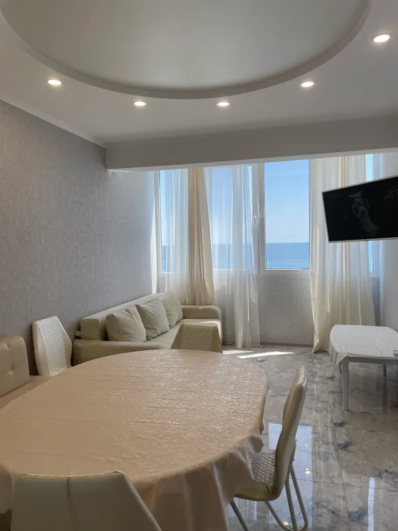 Квартира на море