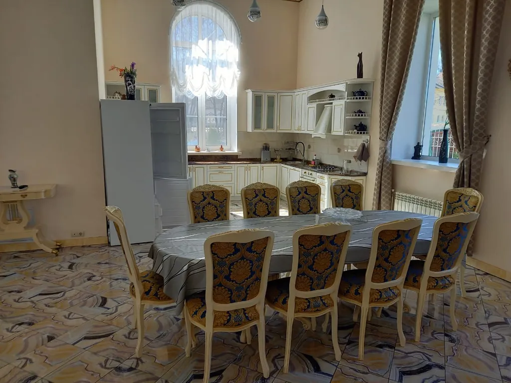 5-комнатный Дом